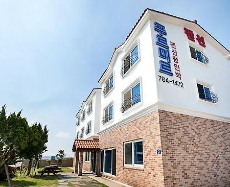 Purmir Pension Seogwipo Exterior foto